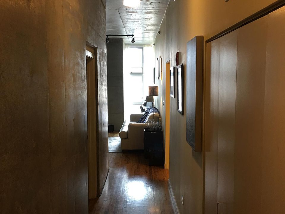 2nd image of 1720 S Michigan Ave APT 507