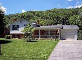 2906 Valley Ridge Rd, Covington, VA 24426