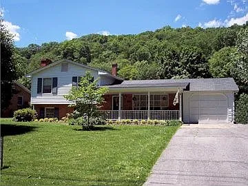 2906 Valley Ridge Rd photo 1