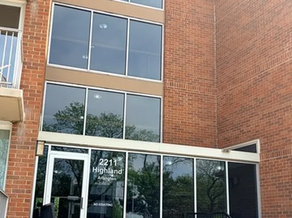 2211 S Highland Ave APT 6D, Lombard, IL 60148