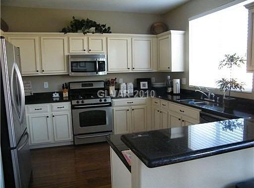 3rd image of 10466 Trout River St
