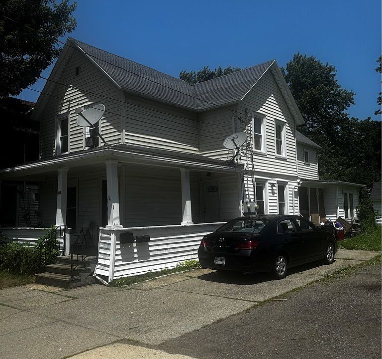 1st image of 312 Lord St