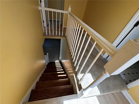 3rd image of 77 W 5th St