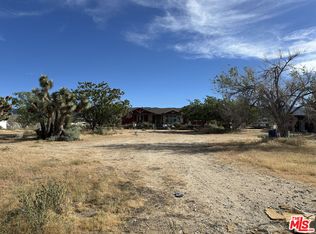 32049 213th St E, Llano, CA 93544