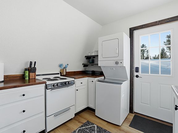 4th image of 2418 Ridgewood Dr