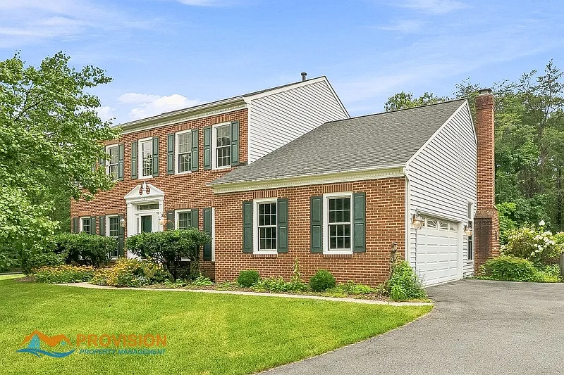 4 bed, 3.5 bath, 2222 sqft, $4,600 — Photo 1