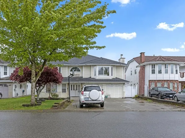 12747 90a Ave, Surrey, BC V3V 7M2