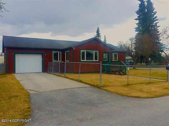 2nd image of 2811 Riverview Dr