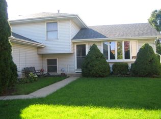 1401 Benham Dr, Joliet, IL 60431