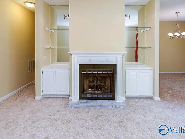 207 Mountain Ridge Dr #4 — Photo 3