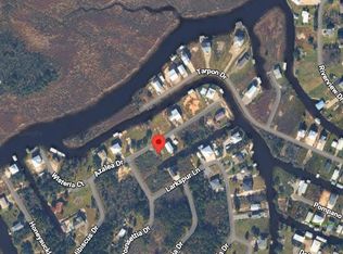 818 Azalea Dr, Bay Saint Louis, MS 39520