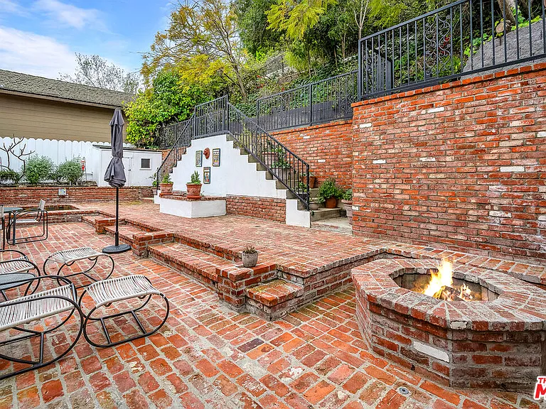 751 Westholme Ave — Photo 27