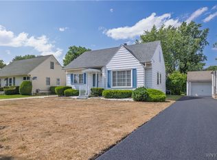172 Lorfield Dr, Amherst, NY 14226