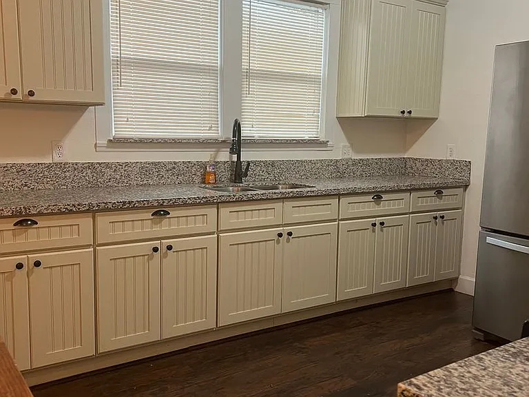 1407 E St — Photo 10
