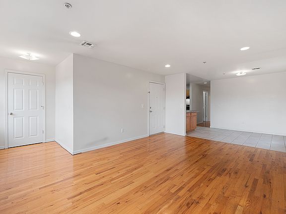 3rd image of 82 Tuers Ave APT 2
