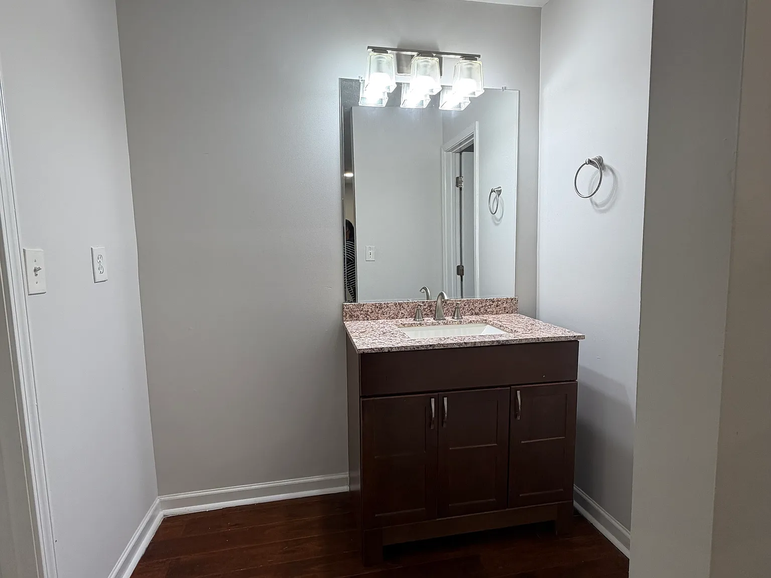 3 bed, 1624 sqft, $2,350 — Photo 4