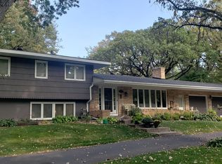 16229 Temple Dr S, Minnetonka, MN 55345