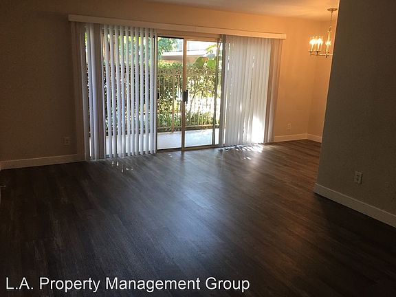 3rd image of 9600 Reseda Blvd #112