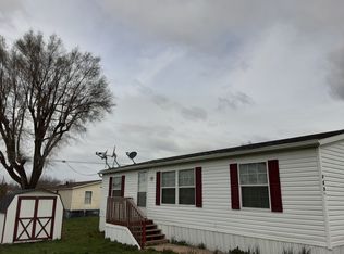 120 Erica Cir, Honey Brook, PA 19344
