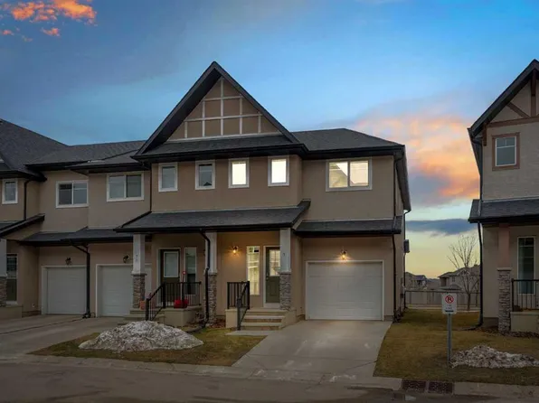 9 S Cimarron Vista Gdns, Okotoks, AB T1S 0G2