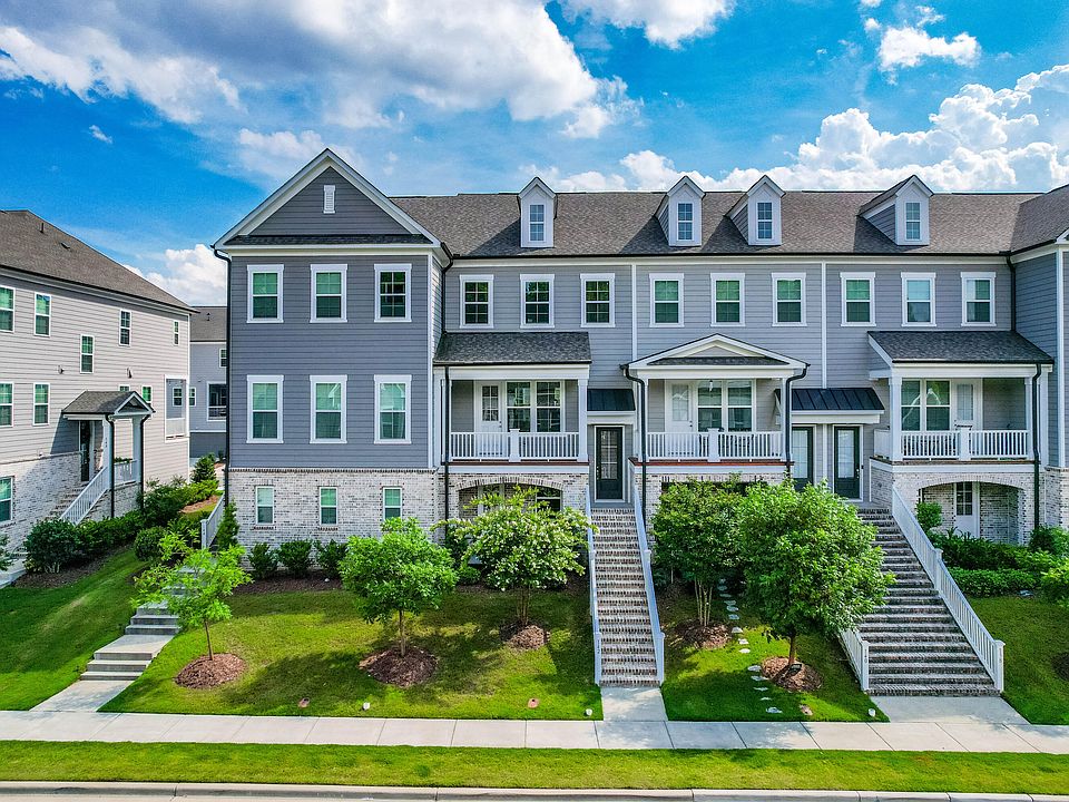 1st image of 142 Mazarin Ln