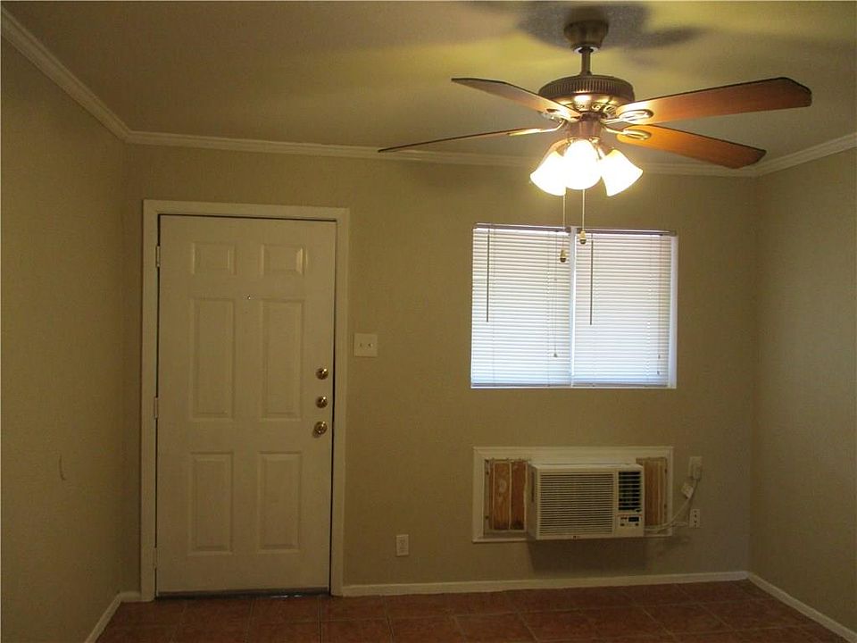 2nd image of 515 Prairie St APT 7