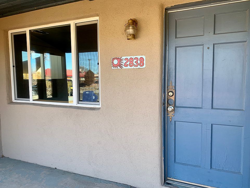 1st image of 2838 Solano Dr NE