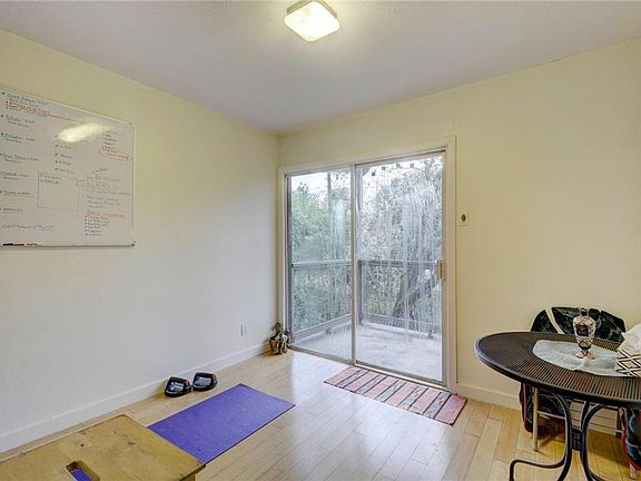 3rd image of 2303 E Side Dr APT 216
