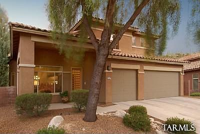 4th image of 4118 N Sunset Cliff Pl