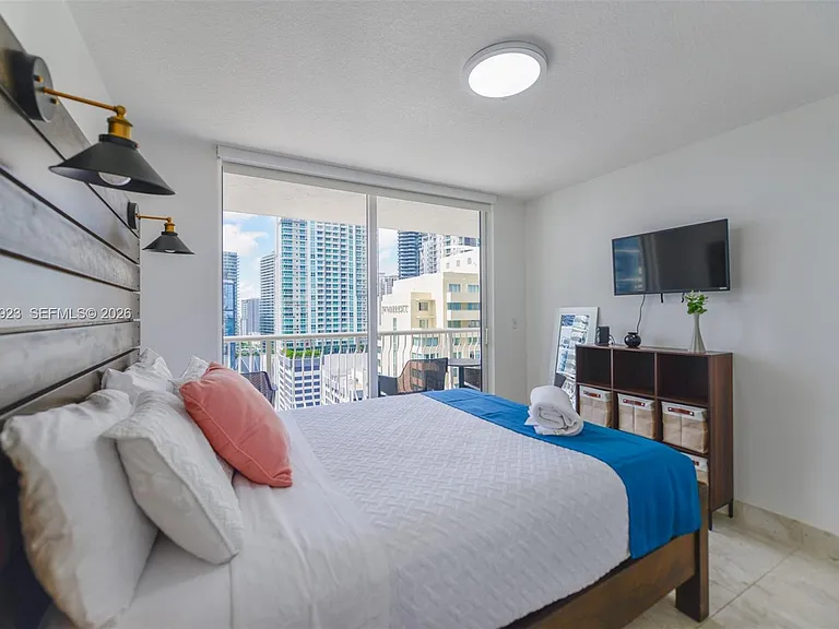 1200 Brickell Bay Dr #2324 — Photo 31