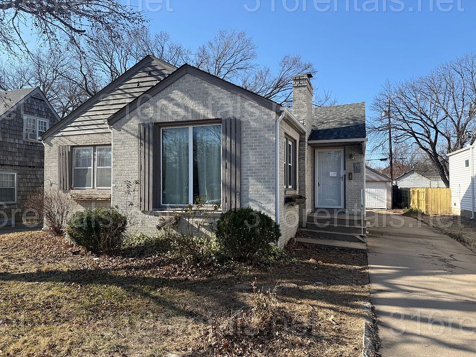1st image of 147 N Bleckley Dr