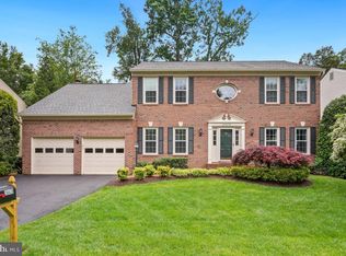 20479 Quarterpath Trace Cir, Sterling, VA 20165