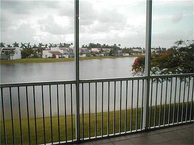 5th image of 10700 NW 66th St APT 111