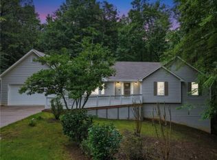 7035 Crossview Dr, Cumming, GA 30041