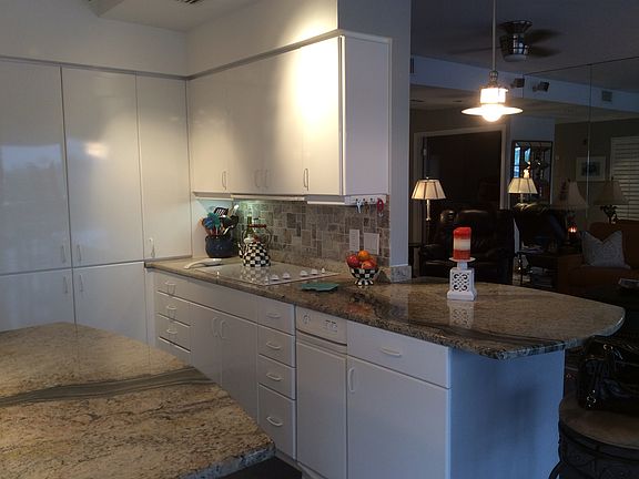 3rd image of 4500 Gulf Shore Blvd N