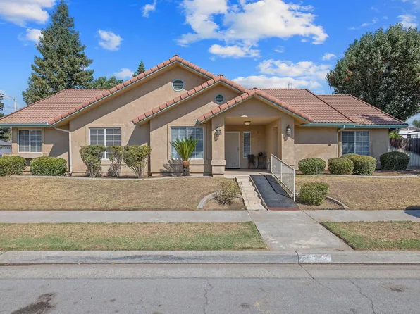 1280 E Richard Smith Avenue, Tulare, CA 93274