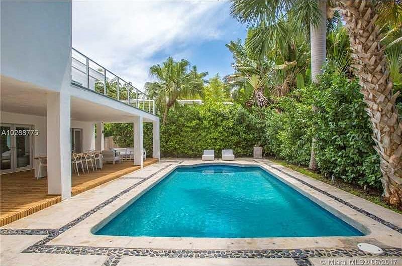 1st image of 110 Venetian Way Dilido Is