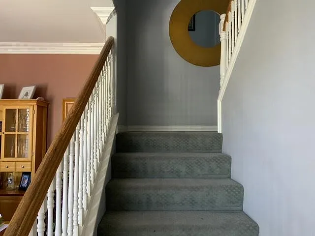 656 Milford St — Photo 8