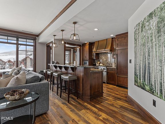 5th image of 8886 Empire Club Dr #304