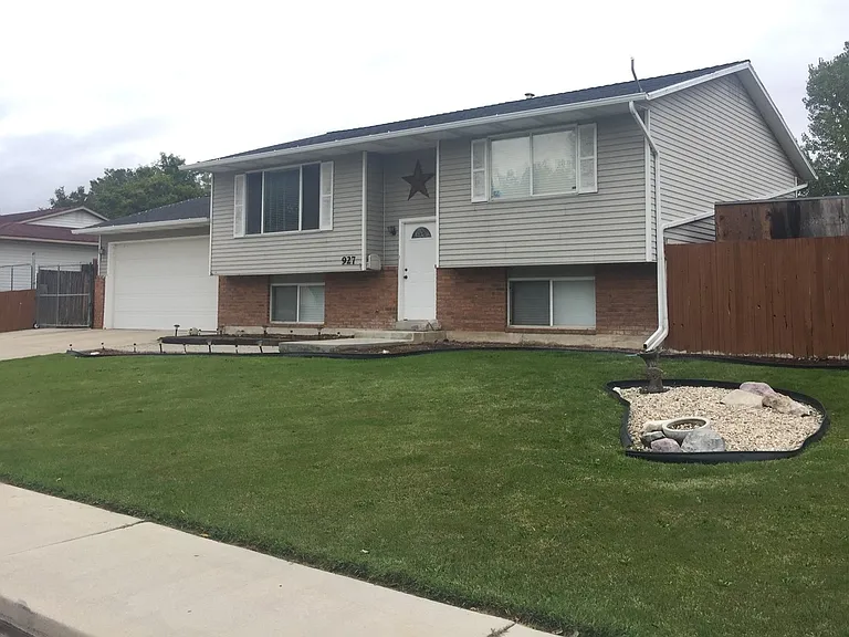 927 S 1635 W — Photo 1