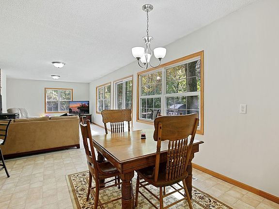 4th image of 1667 352nd Ave NE