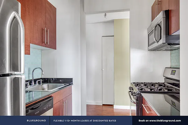 Rented by The Blueground | media 37