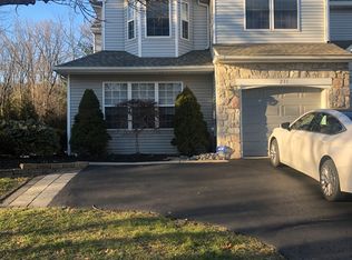 231 Polo Dr, North Wales, PA 19454