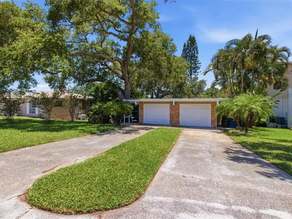 1918 Byram Dr, Clearwater, FL 33755