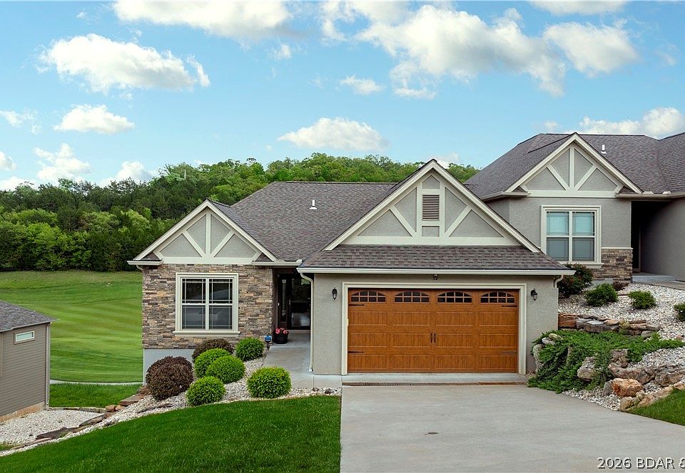 1st image of 32 Ledgeview Dr