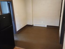 210 E 19th St, Anderson, IN