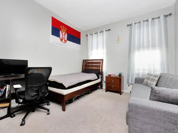 6018 Bleecker Street image 20 of 26