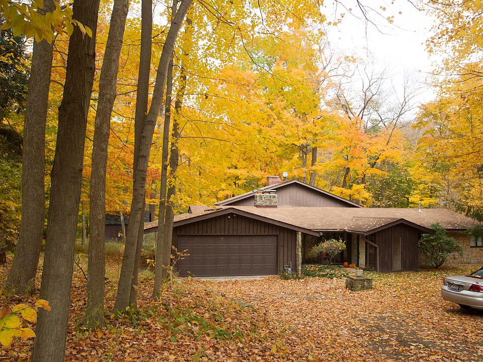 1st image of 3339 Fox Run Dr