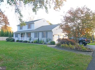 27 Democrat Rd, Mickleton, NJ 08056