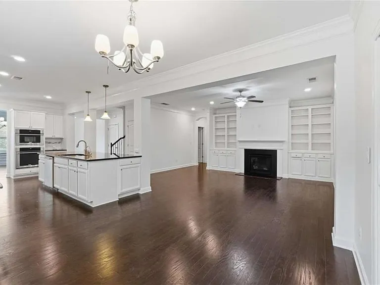 4865 Alexandria Ave — Photo 17